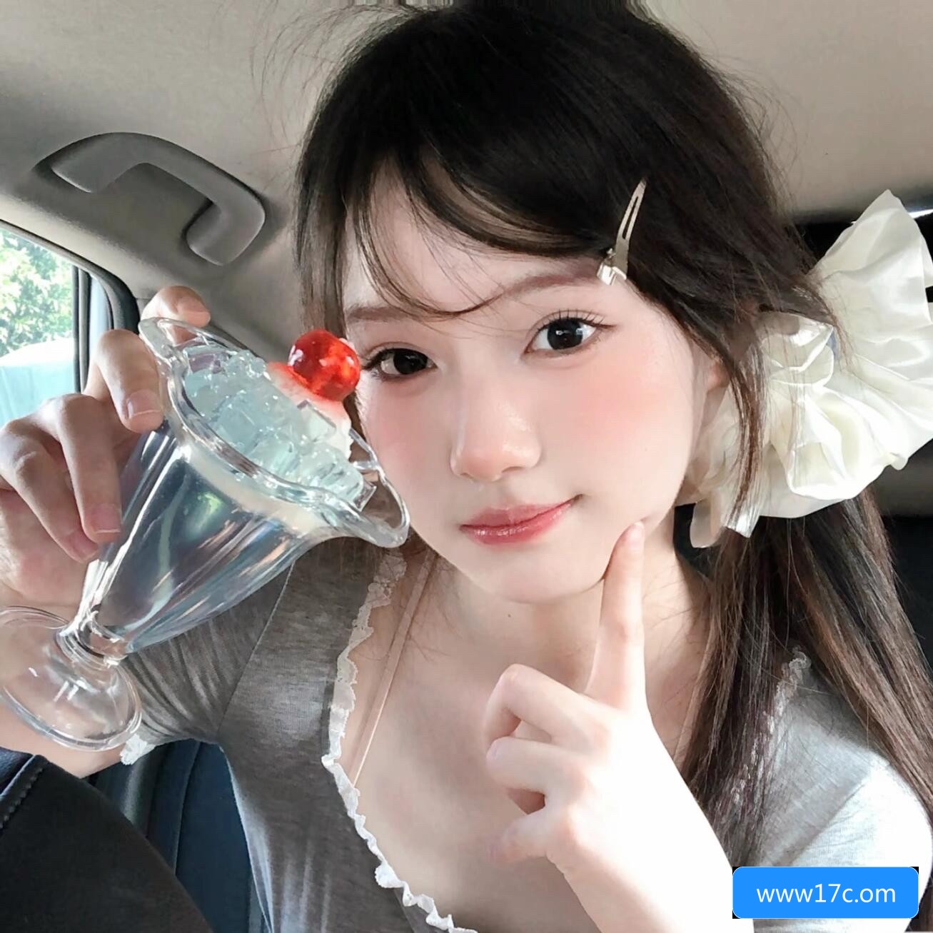 关于www17c.cow网站的安全性和使用指南你了解多少？